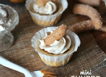 Mini Churro Cheesecakes | Cookies and Cups