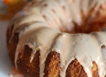 Orangesicle Bundt Cake | Cookies and Cups