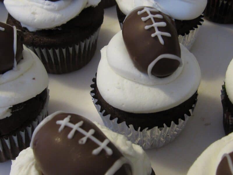 superbowl cupcakes