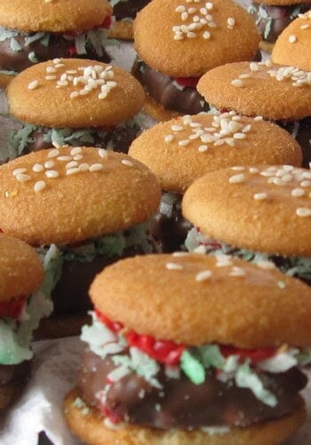 A ton of mini Nilla Wafer burgers with Reese's Cluster "meat"