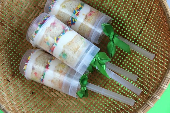 Confetti Push Pop - Celebrate in Style! – Trophy Cupcakes