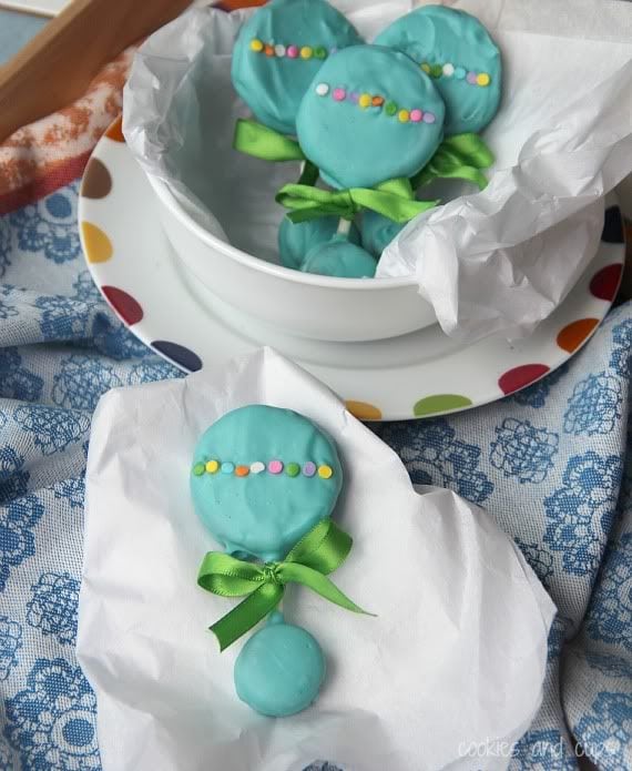 DIY Baby Rattle Cake Pops