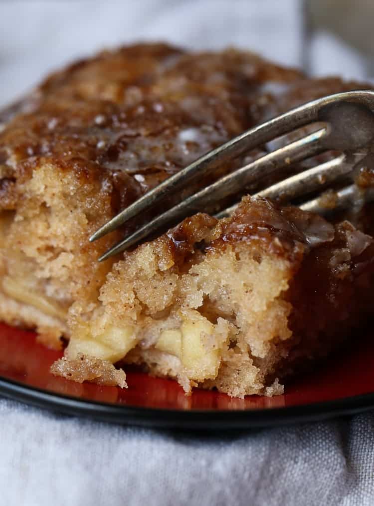 Apple Fritter Cake Easy Apple Cake Recipe Cookies and Cups