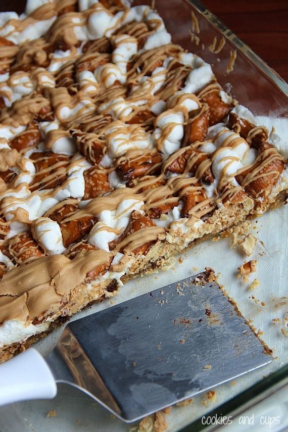 Peanut buter pretzel bars in a pan