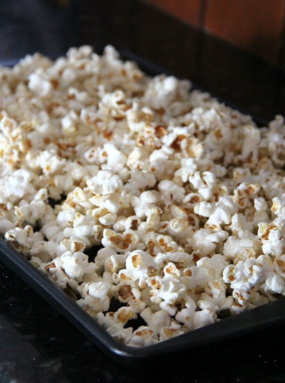 Popcorn in a rectangular pan