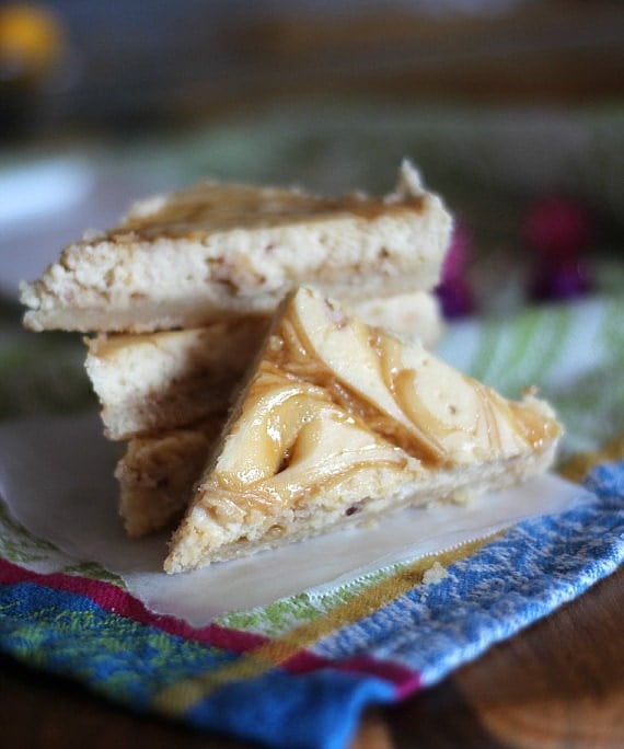 Brown Sugar Toffee Cheesecake Bars