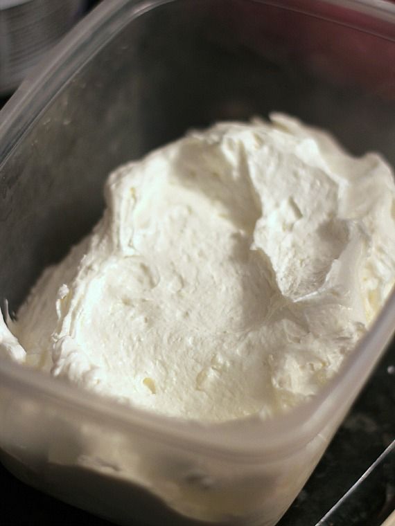 Chilled White Chocolate Pudding Frosting in a Tub