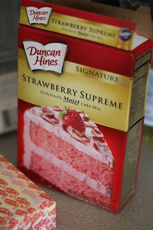 A box of strawberry cake mix.