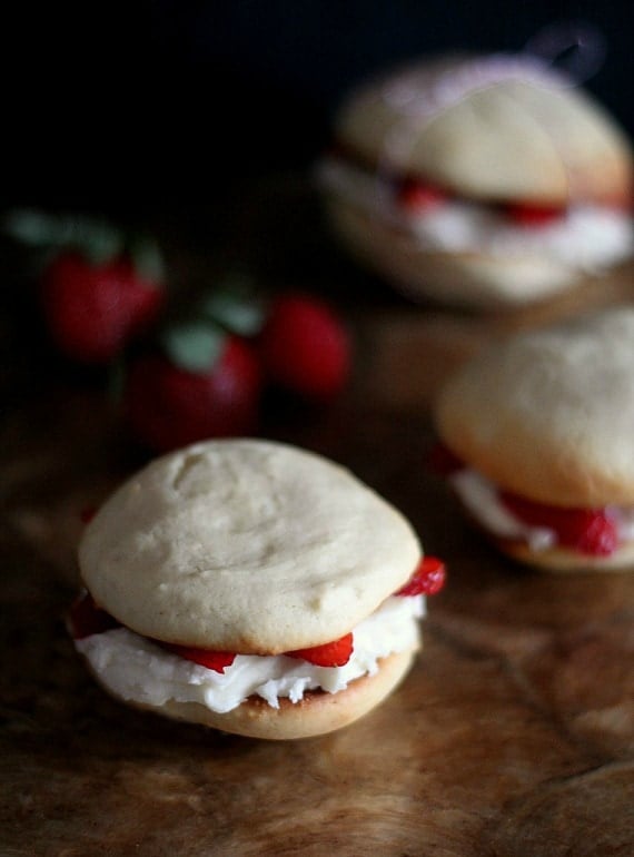 Strawberry Shortcake Whoopie Pies | Cookies and Cups