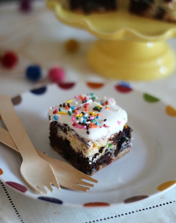 Cake Batter Brownie Snack Cake | Cookies and Cups