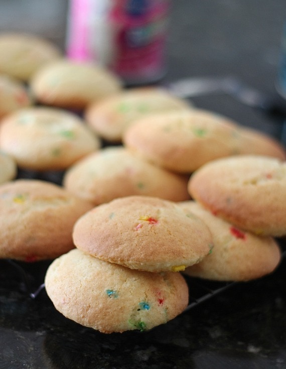 Funfetti Whoopie Pies | Cookies and Cups