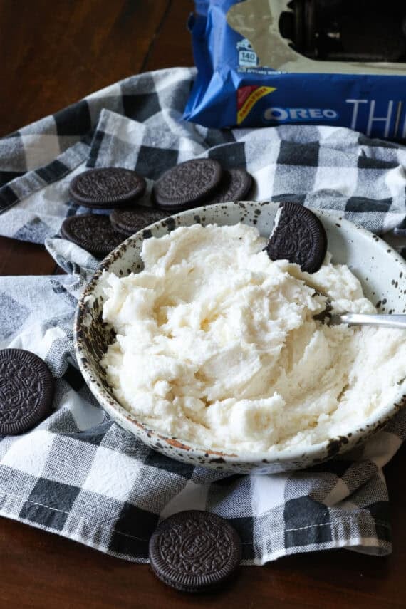 Oreo Cookie Filling in a ceramic bowl