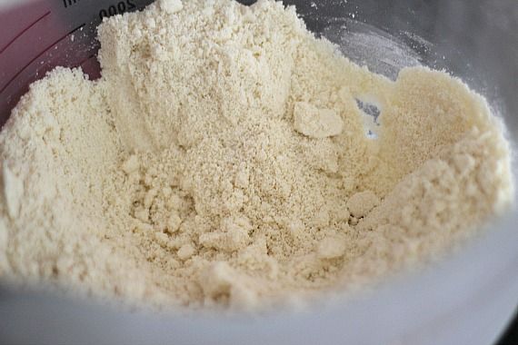 Dry ingredients for vanilla muffins in a bowl