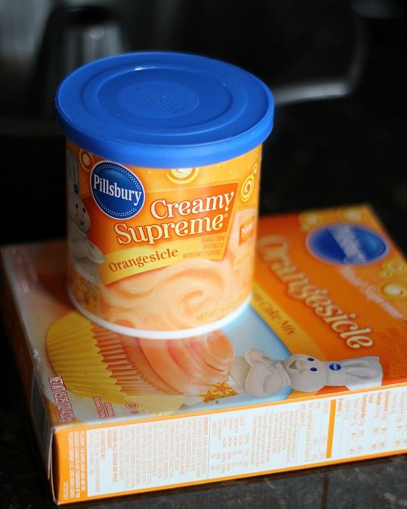 Pillsbury Orangesicle cake mix and frosting container