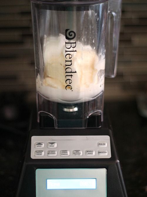 Image of a Rice Krispie Treat Milkshake in the Blender