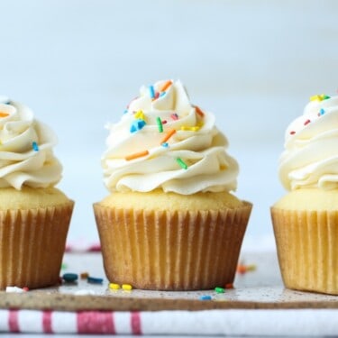 My Favorite Vanilla Cupcakes Recipe | Cookies and Cups