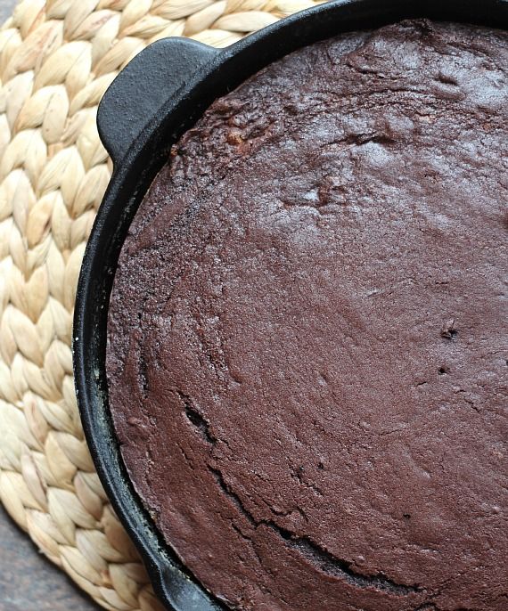 Baked chocolate cake in a cast iron skillet