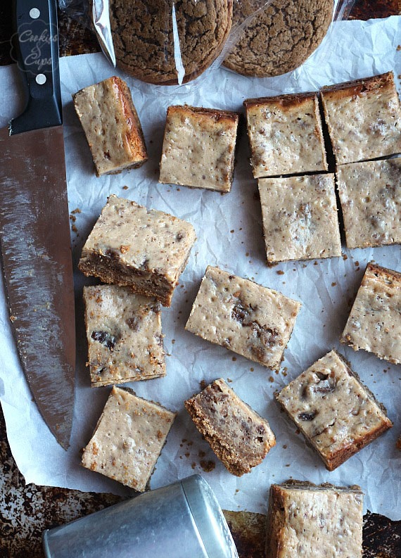 Oatmeal Cream Pie Cheesecake Bars | Cookies and Cups