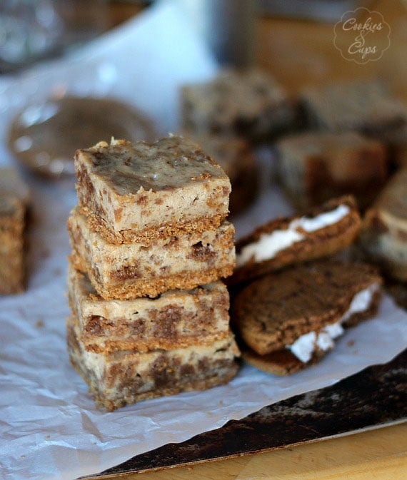 Oatmeal Cream Pie Cheesecake Bars | Cookies and Cups