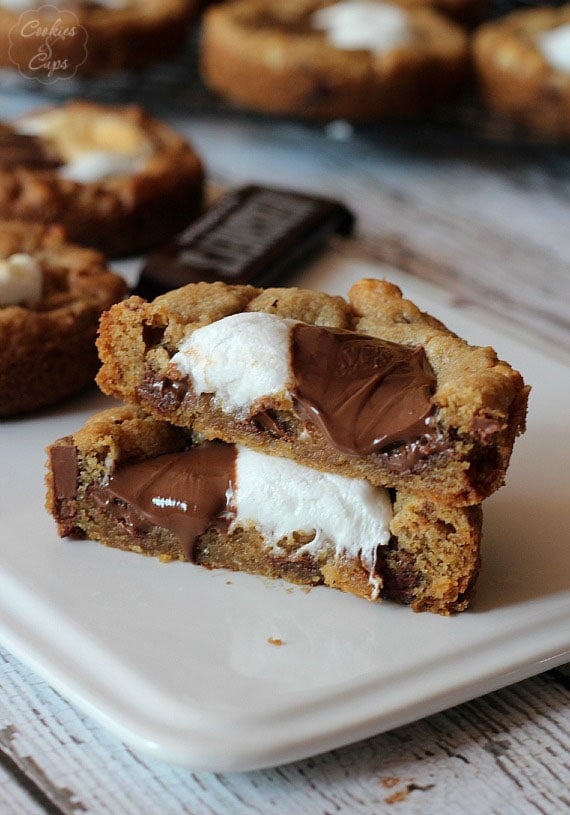 Deep Dish S'more Cookies | Cookies and Cups