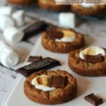 Deep Dish S'more Cookies | Cookies and Cups