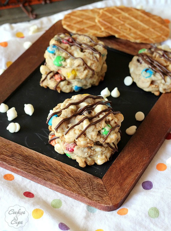 Ice Cream Sundae Cookies | www.cookiesandcups.com 