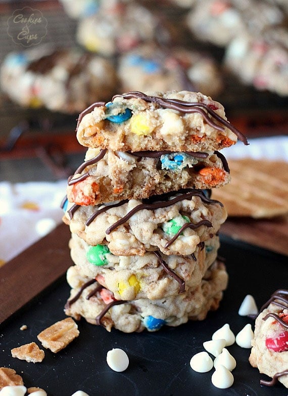 Ice Cream Sundae Cookies | www.cookiesandcups.com 