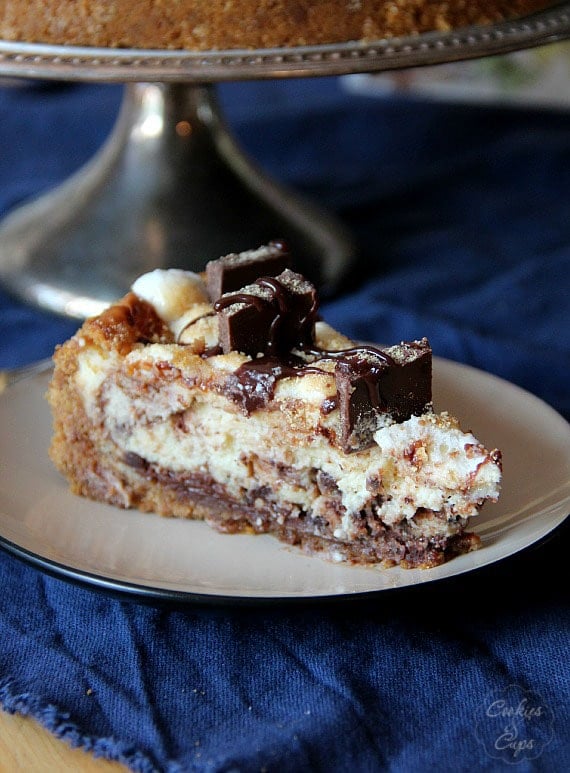 S'mores Cheesecake | www.cookiesandcups.com #cheesecake #smores #hershey