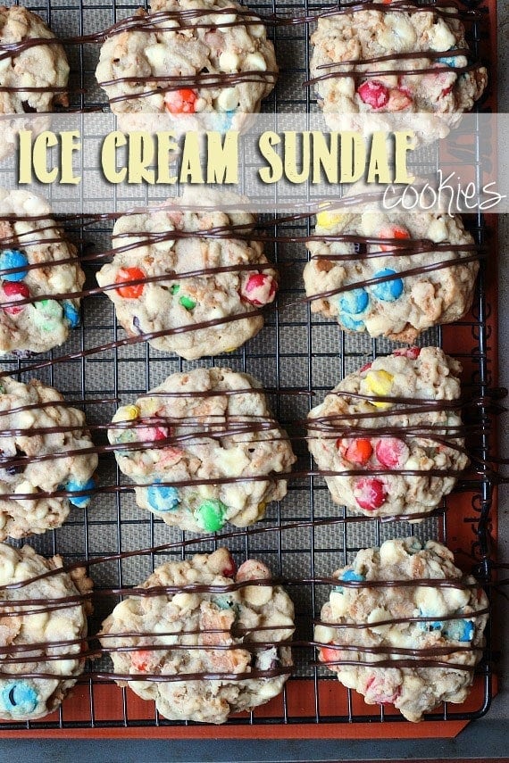 Ice Cream Sundae Cookies | www.cookiesandcups.com