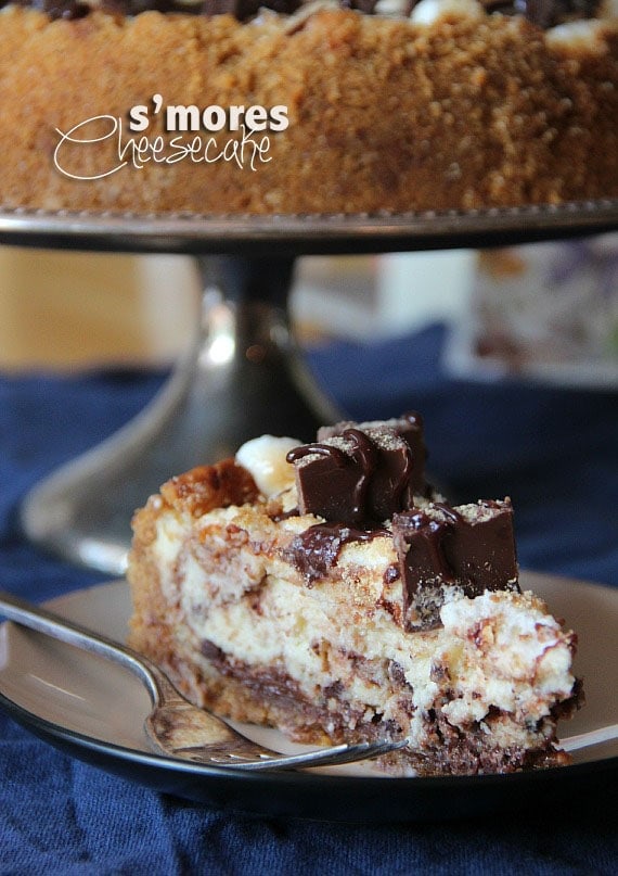S'mores Cheesecake | www.cookiesandcups.com #cheesecake #smores #hershey