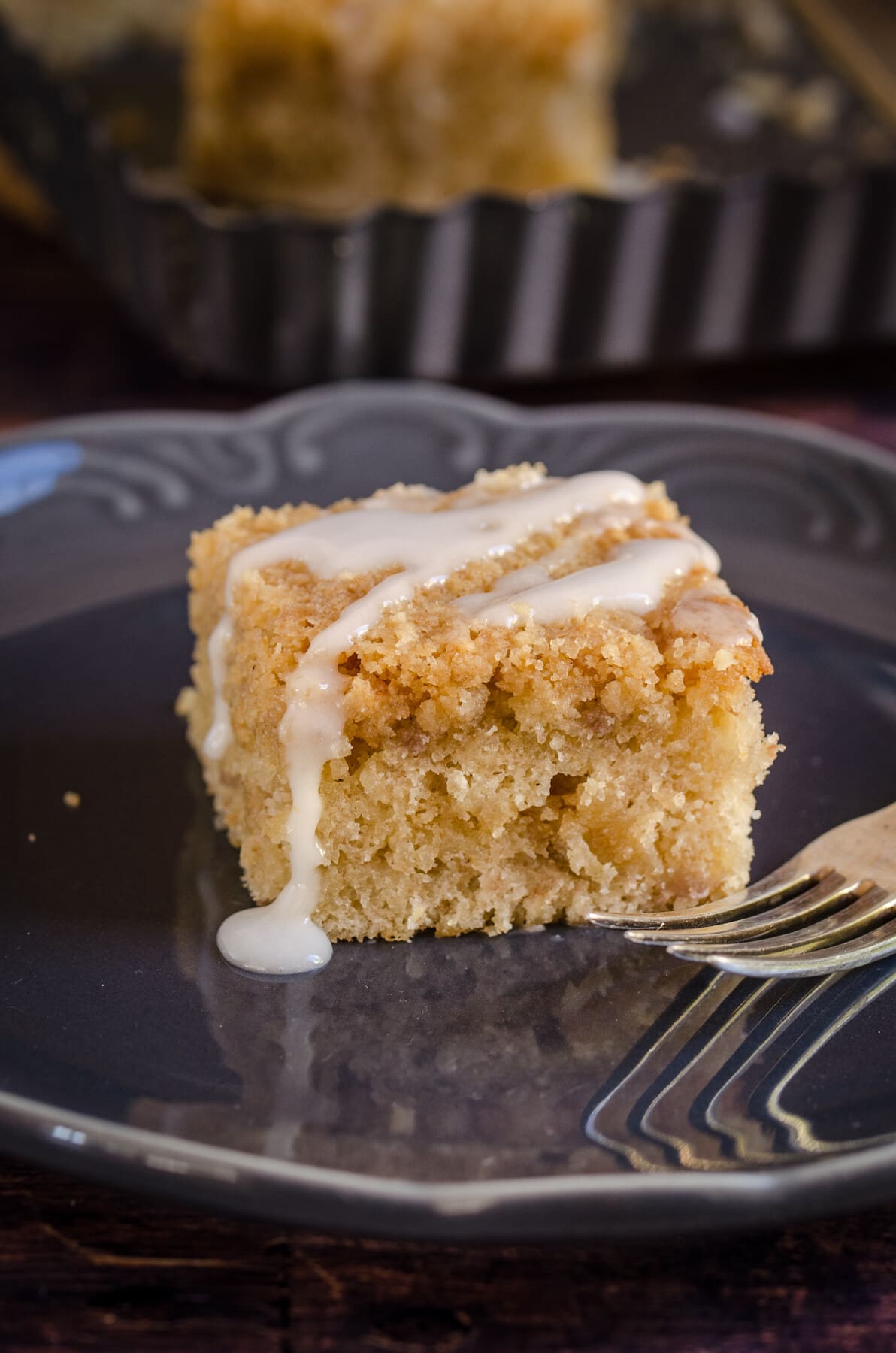 Moist Banana Bread Crumb Cake | Cookies and Cups