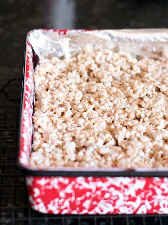 French Toast Krispie Treats | www.cookiesandcups.com