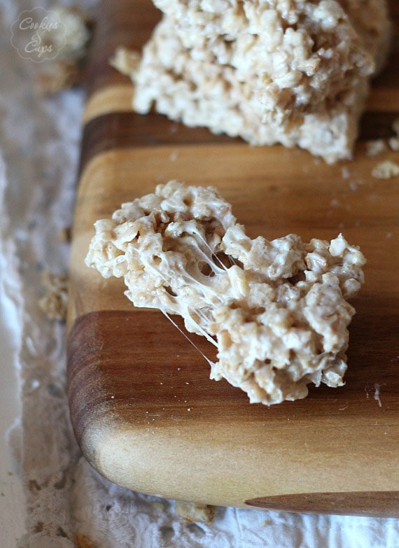 French Toast Krispie Treats | www.cookiesandcups.com