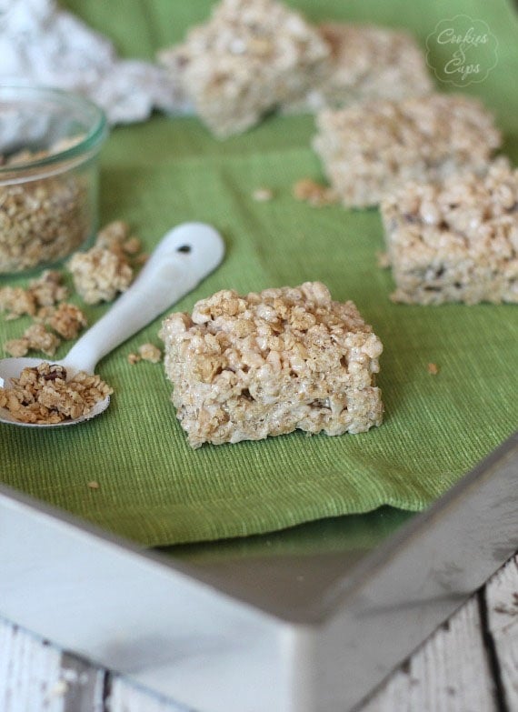 French Toast Krispie Treats | www.cookiesandcups.com