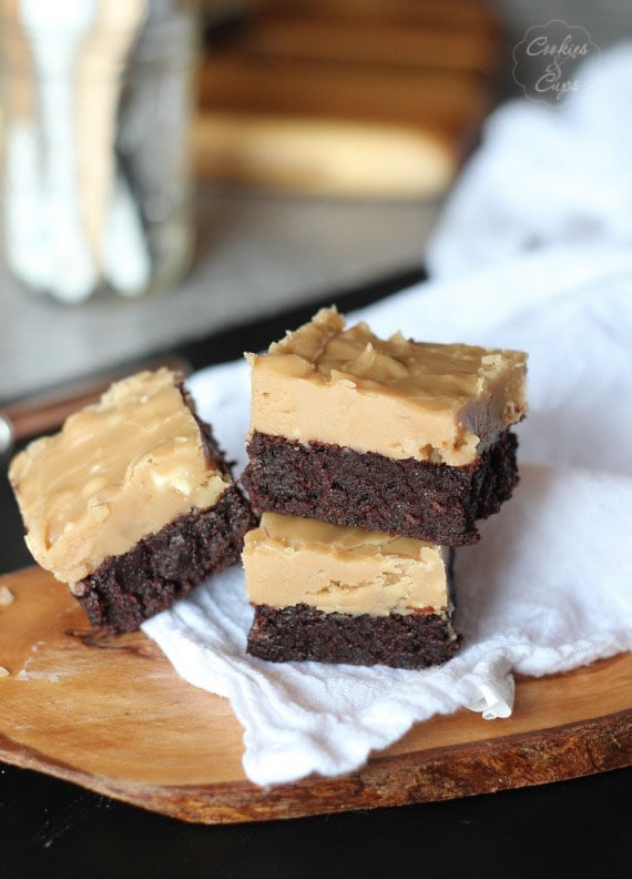 Praline Brownies | www.cookiesandcups.com