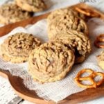 Salty Pretzel Chocolate Chip Cookies | www.cookiesandcups.com