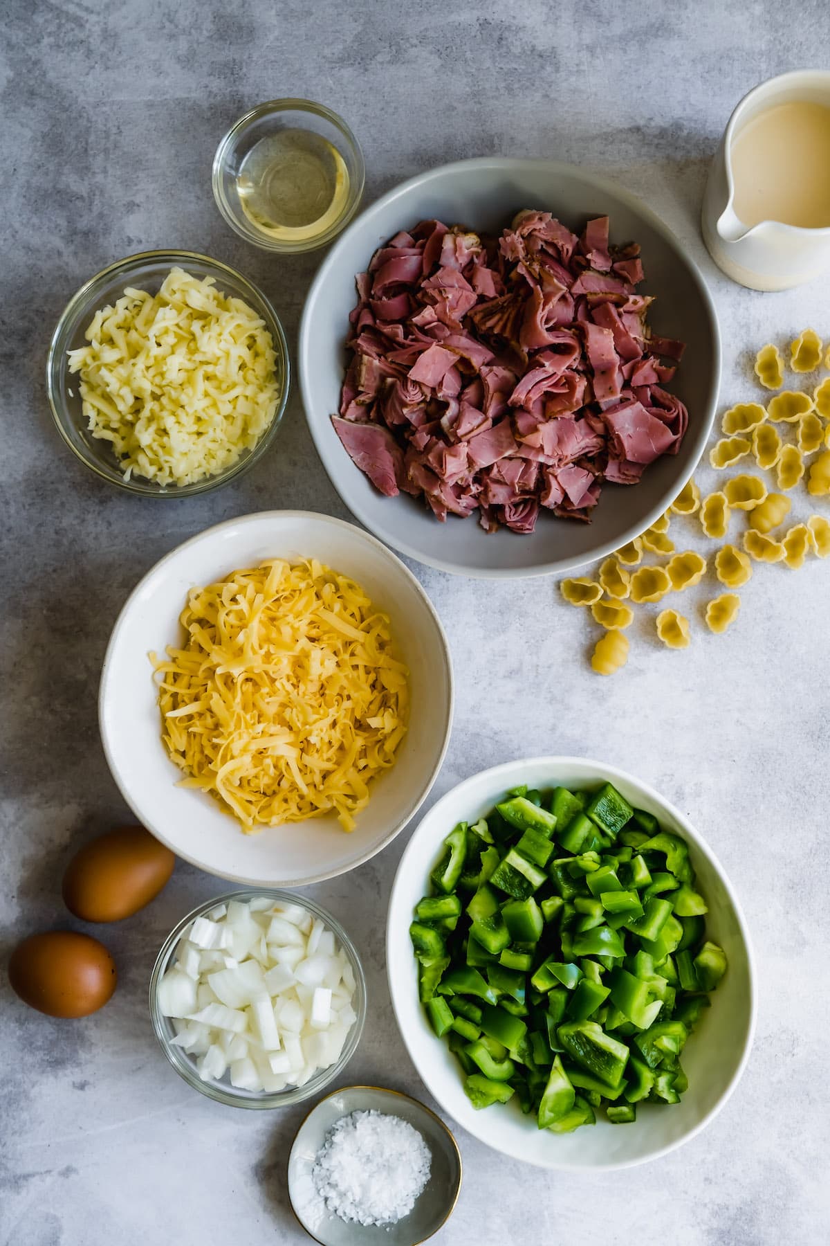 Ingredients for philly cheesesteak mac and cheese.