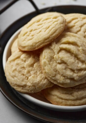 Amish sugar cookies on a plate.