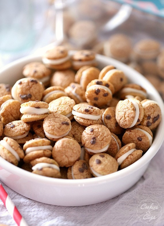 Cookies and Milk Snack Mix ~ A simple Snack Mix made with Cookie Crisp Cereal sandwiched together with white chocolate! Poppable, cute and simple!