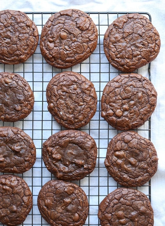 Brownie Cookie Sandwiches ~ The perfect chewy brownie cookie that I filled with frosting and peanut butter!