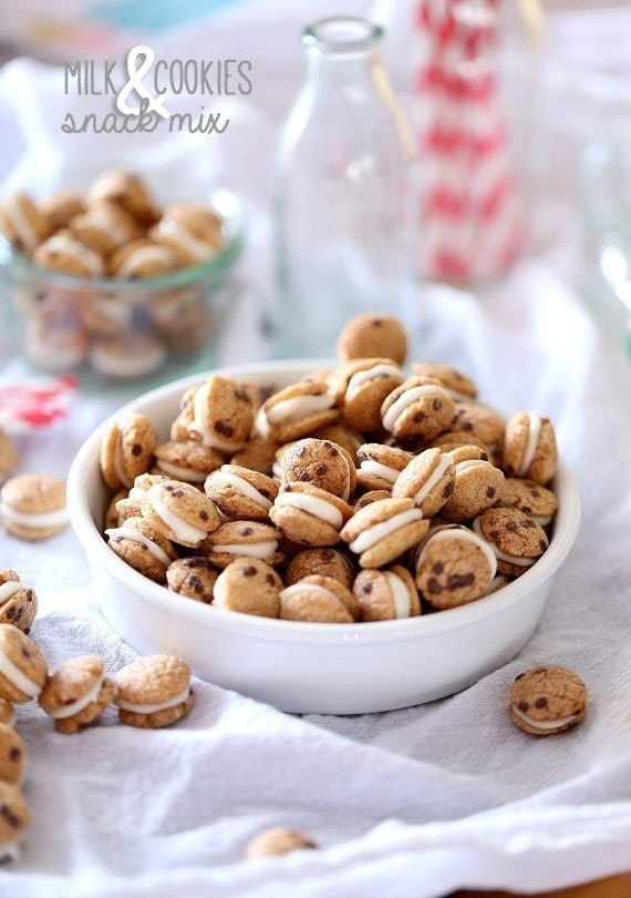 Cookies and Milk Snack Mix ~ A simple Snack Mix made with Cookie Crisp Cereal sandwiched together with white chocolate! Poppable, cute and simple!