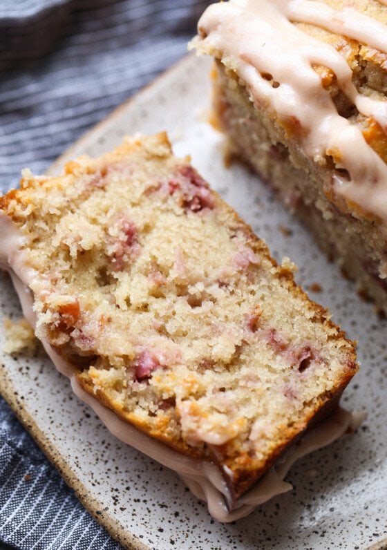 Delicious Fresh Strawberry Bread - Cookies And Cups