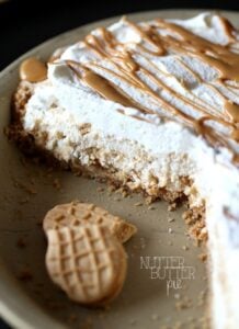 Nutter Butter Pie - Cookies and Cups