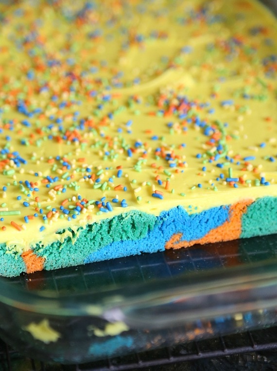 Funfetti Tye Dyed Cookie Bars...simple cookie bars that are made with cake mix!