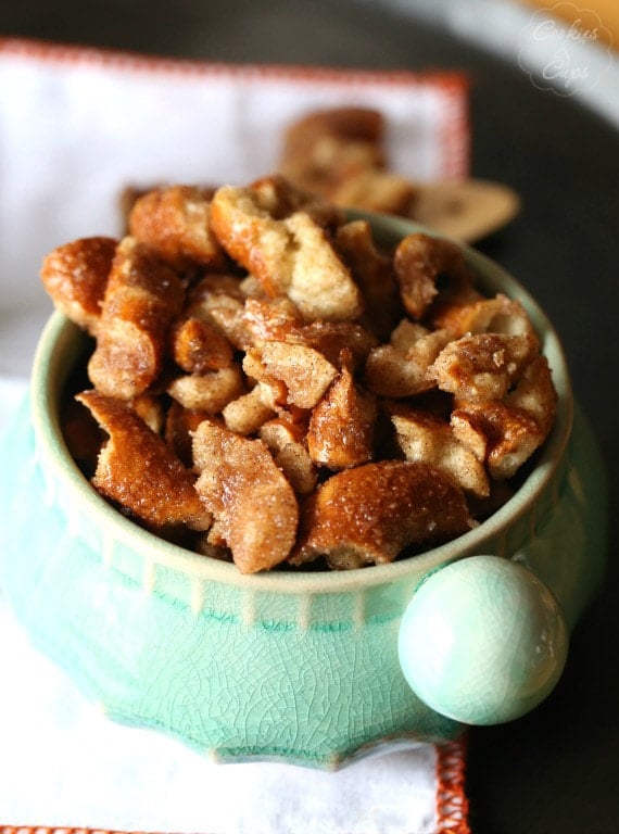 Churro Pretzels.. Just a few ingredients to a totally addictive treat!