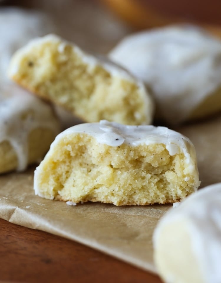 Cardamom Cake with Coffee glaze - Spatula Desserts