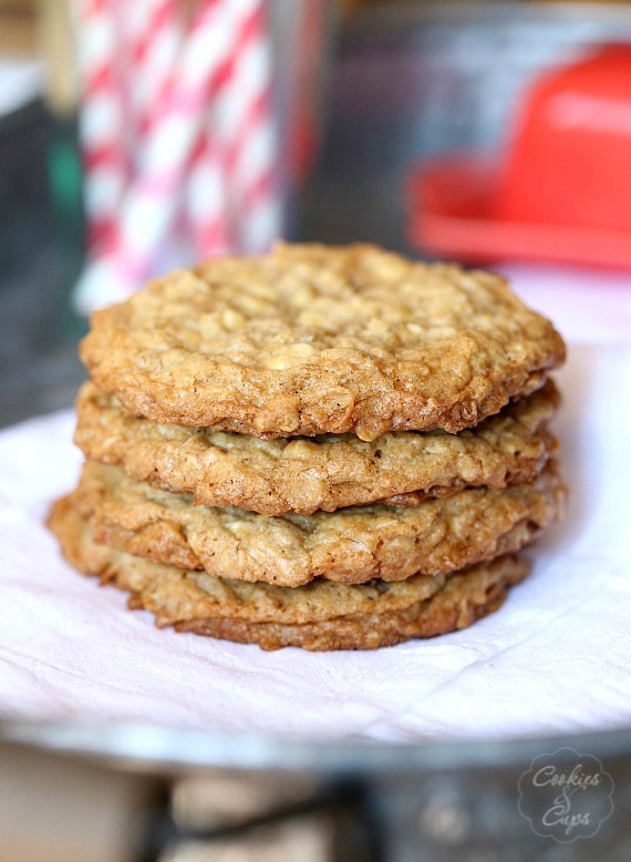 Crispy Chewy Oatmeal Cookies The Best Oatmeal Cookies Recipe