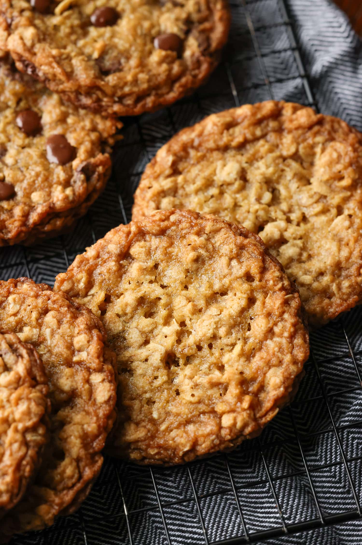 Crispy Chewy Oatmeal Cookies without chocolate chips