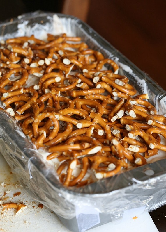 Top with more pretzels!