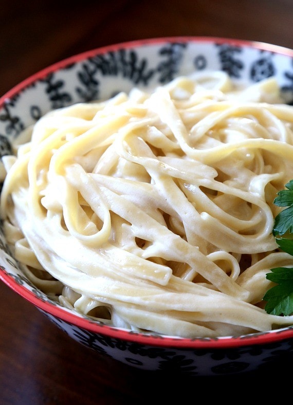 This Simple Creamy Fettuccini Alfredo Recipe is easy and a family favorite